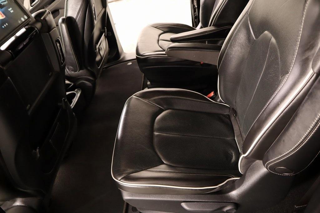 used 2021 Chrysler Pacifica Hybrid car, priced at $27,976