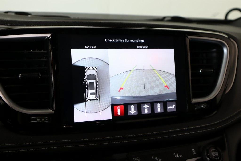 used 2021 Chrysler Pacifica Hybrid car, priced at $27,976
