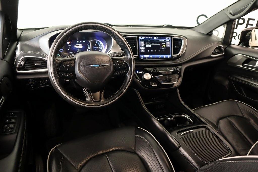 used 2021 Chrysler Pacifica Hybrid car, priced at $27,976