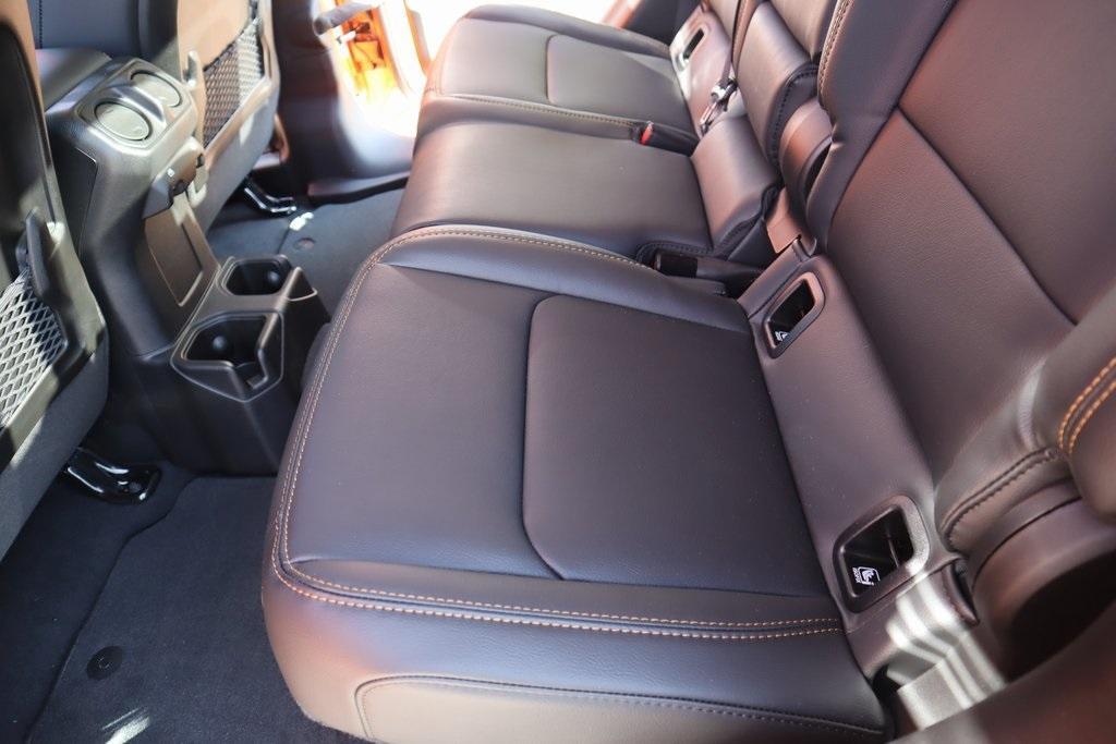 new 2025 Jeep Gladiator car, priced at $41,028