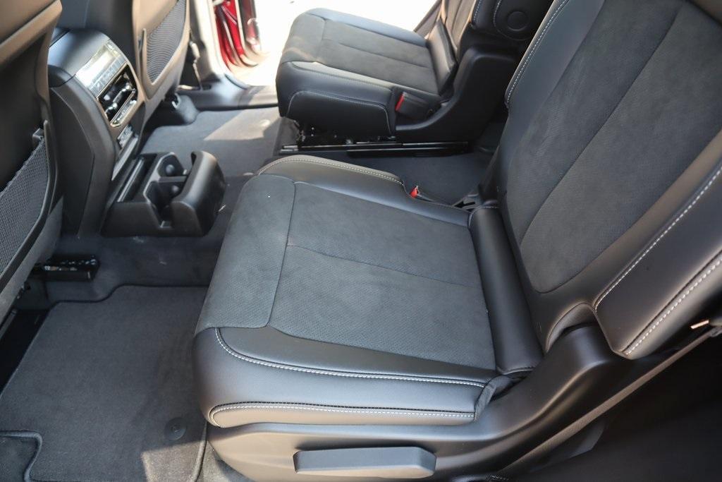 new 2025 Jeep Grand Cherokee L car, priced at $38,701