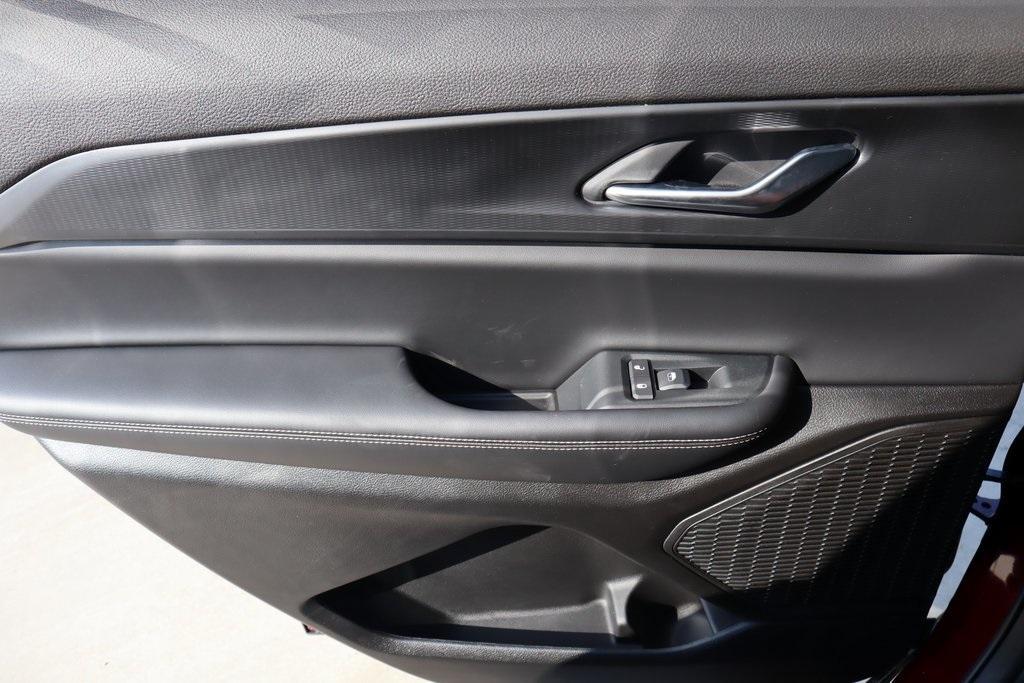 new 2025 Jeep Grand Cherokee L car, priced at $38,701