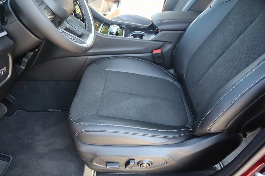 new 2025 Jeep Grand Cherokee L car, priced at $38,701