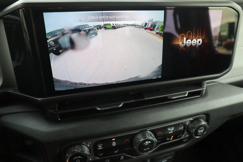 new 2025 Jeep Wrangler car, priced at $49,227