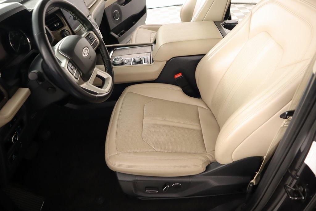 used 2023 Ford Expedition car, priced at $47,216