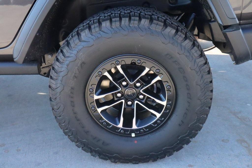 new 2025 Jeep Wrangler car, priced at $55,942