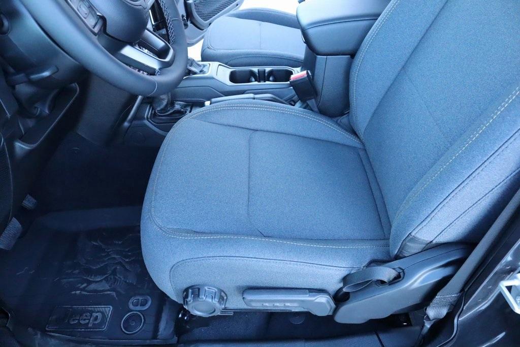 new 2025 Jeep Wrangler car, priced at $55,942