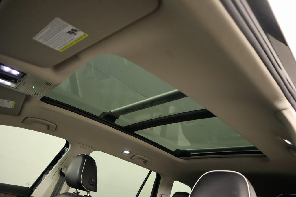 used 2024 Volkswagen Atlas car, priced at $45,117