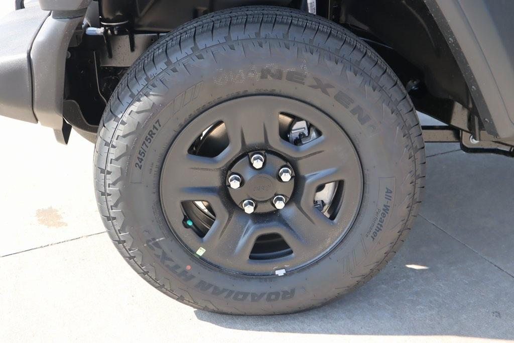 new 2025 Jeep Wrangler car, priced at $35,925