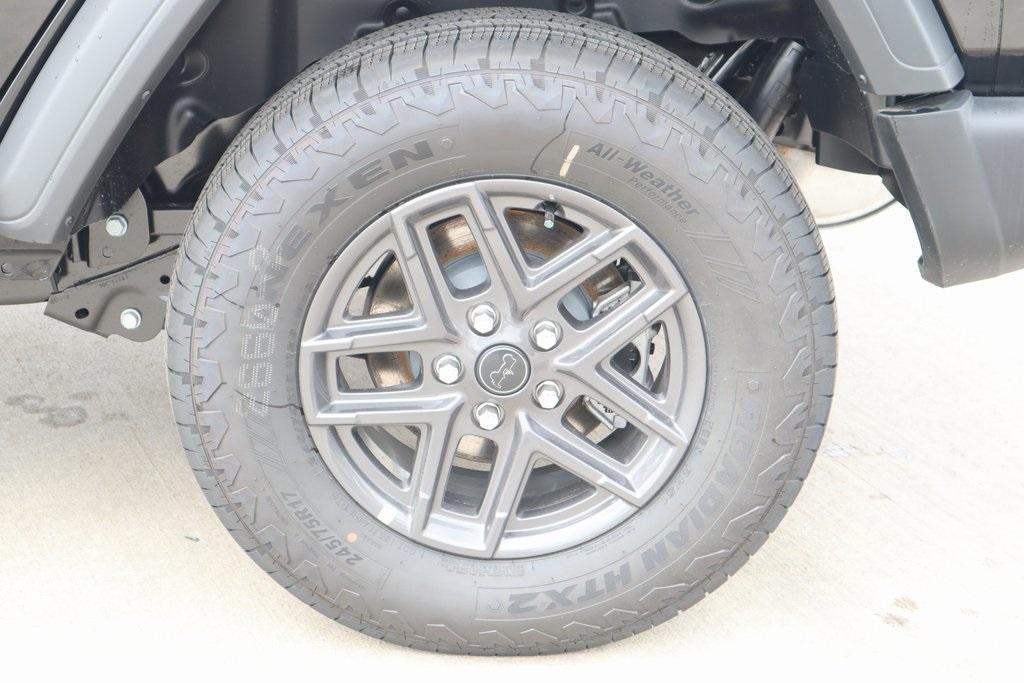 new 2025 Jeep Wrangler car, priced at $38,561