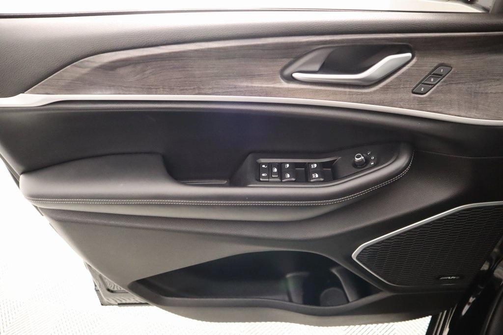 used 2022 Jeep Grand Cherokee L car, priced at $39,600