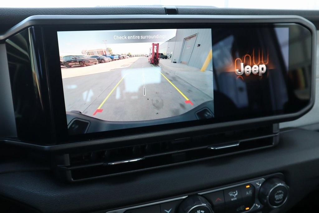 new 2025 Jeep Gladiator car, priced at $35,106