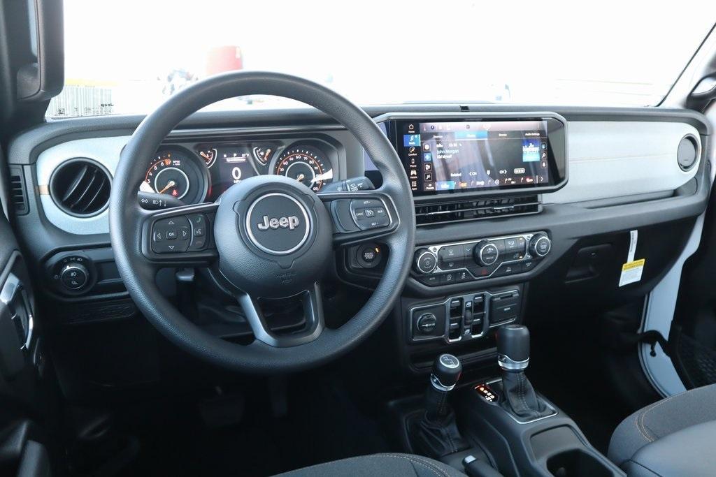new 2025 Jeep Gladiator car, priced at $35,106