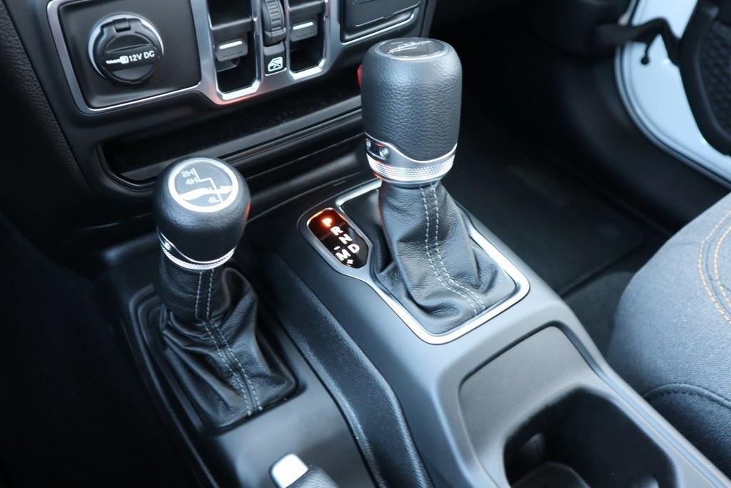 new 2025 Jeep Gladiator car, priced at $35,106
