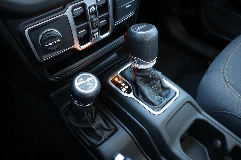 new 2025 Jeep Gladiator car, priced at $34,963