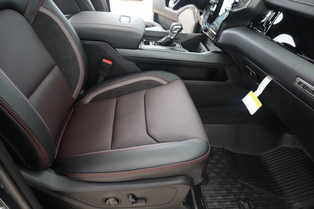 new 2025 Ram 1500 car, priced at $65,634