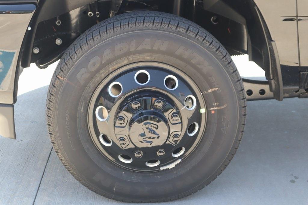 new 2025 Ram 3500 car, priced at $73,382