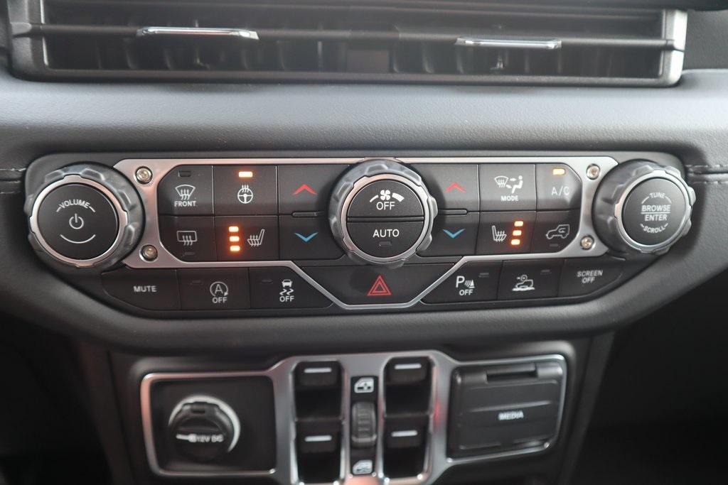 new 2025 Jeep Wrangler car, priced at $50,568