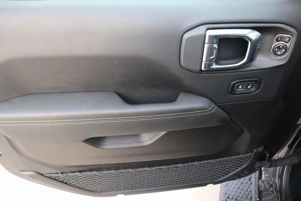 new 2025 Jeep Wrangler car, priced at $50,568