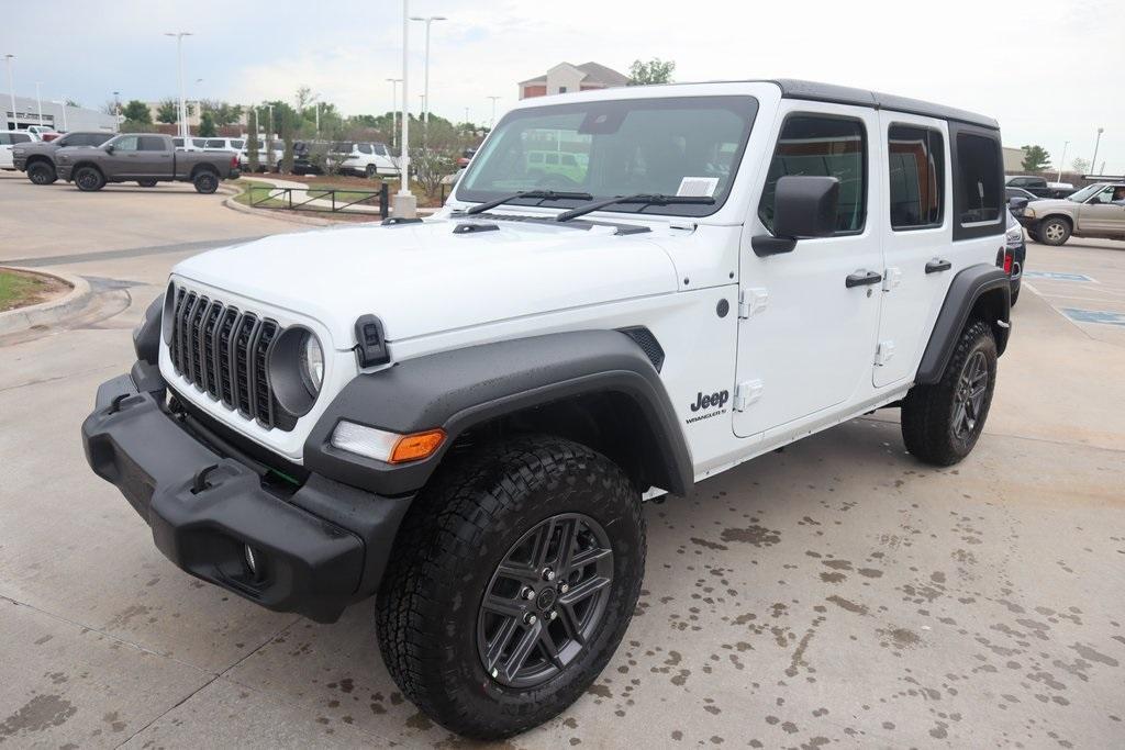 new 2025 Jeep Wrangler car, priced at $47,369