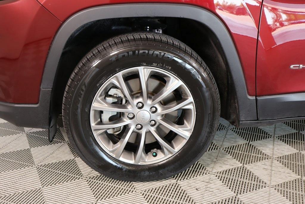 used 2021 Jeep Cherokee car, priced at $21,034