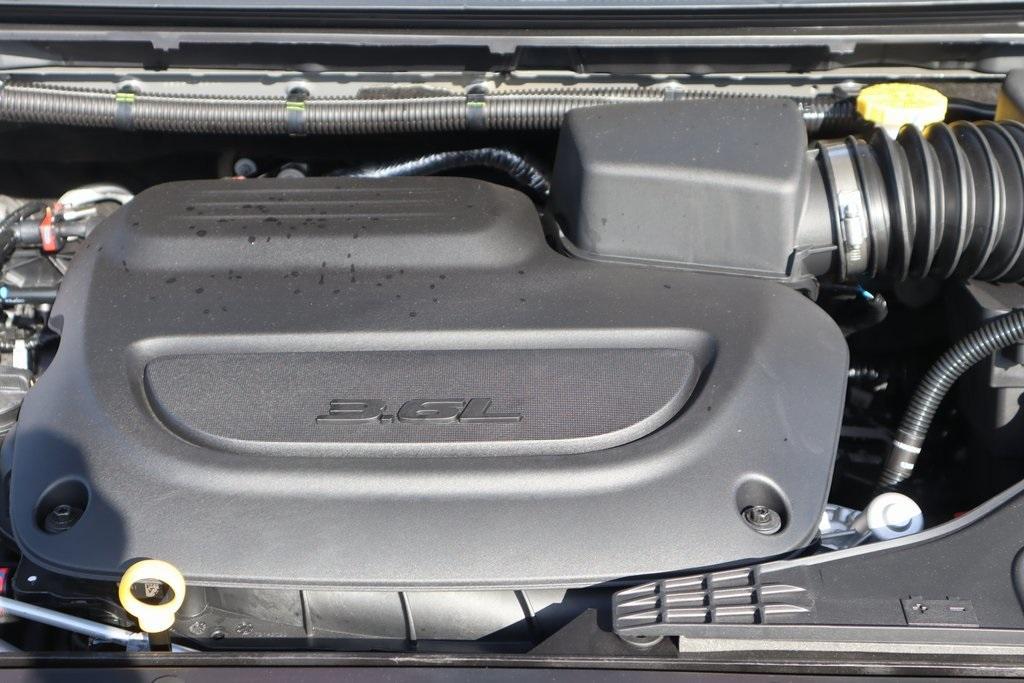 new 2025 Chrysler Pacifica car, priced at $35,315