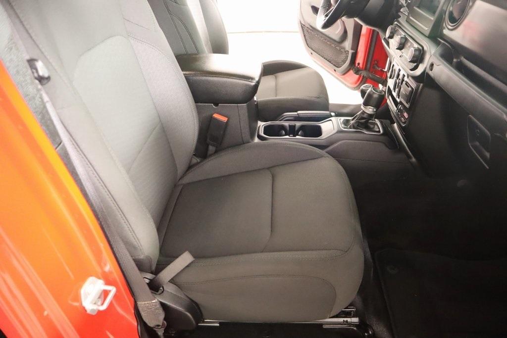 used 2022 Jeep Gladiator car, priced at $27,088