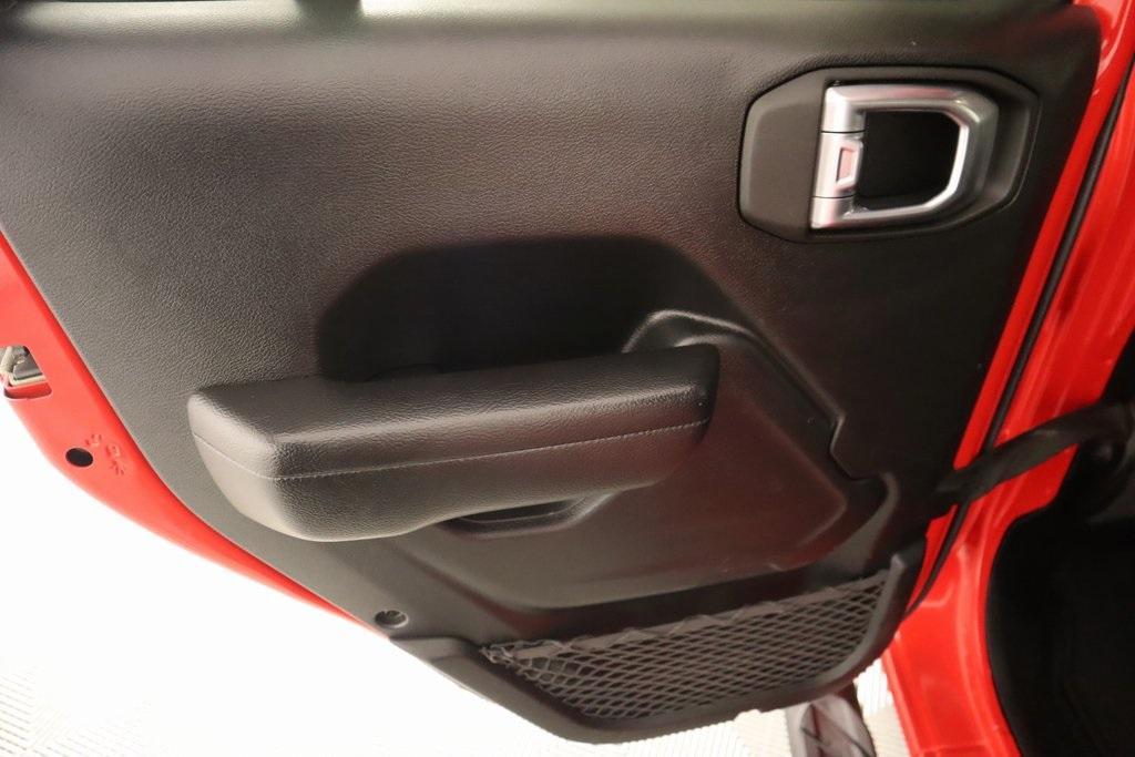 used 2022 Jeep Gladiator car, priced at $27,088