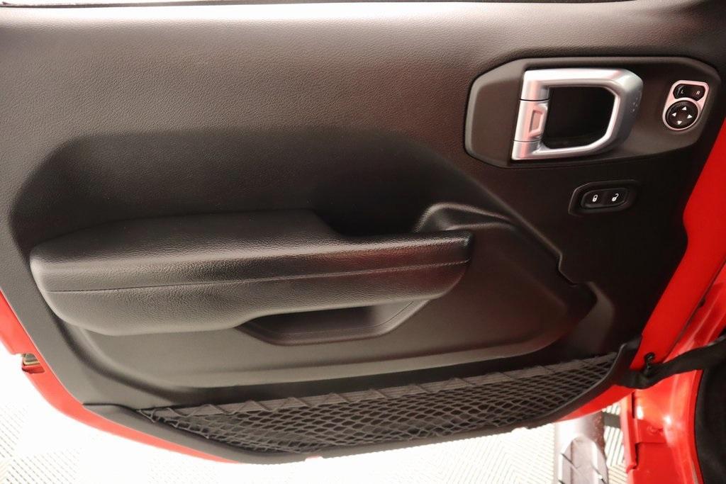 used 2022 Jeep Gladiator car, priced at $27,088