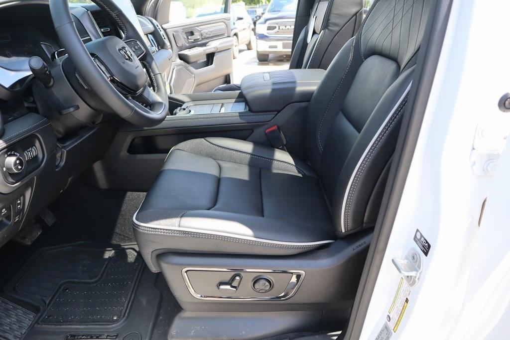 new 2025 Ram 1500 car, priced at $68,789