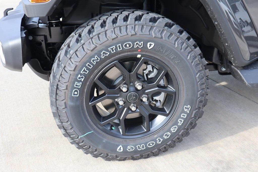 new 2025 Jeep Gladiator car, priced at $38,767