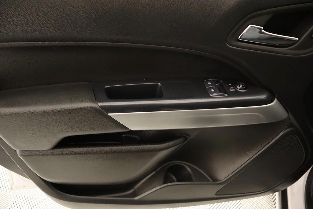 used 2022 Chevrolet Colorado car, priced at $20,515