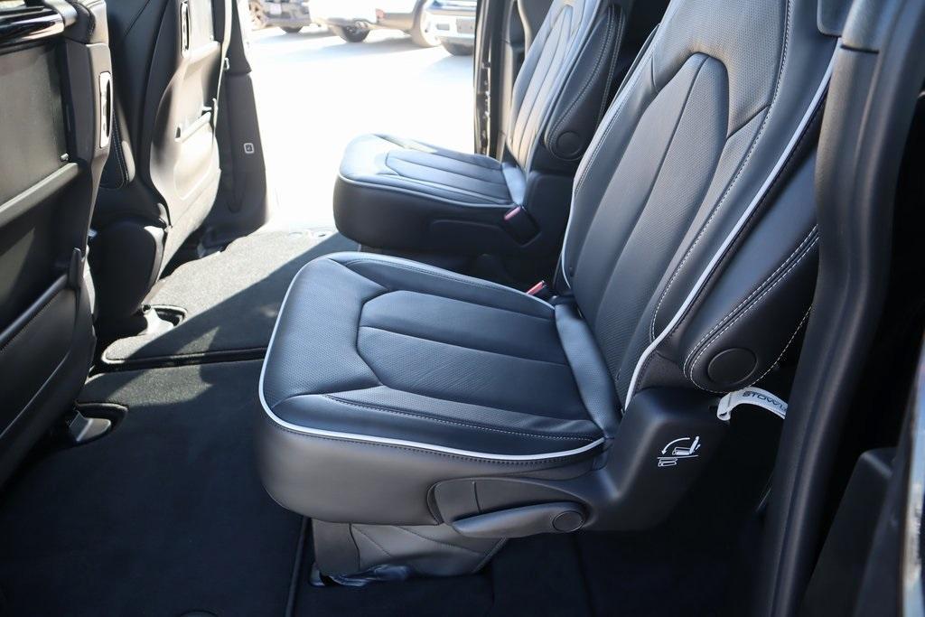 new 2025 Chrysler Pacifica car, priced at $49,137