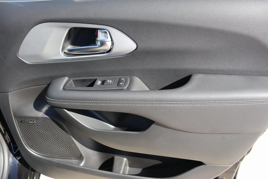new 2025 Chrysler Pacifica car, priced at $49,137