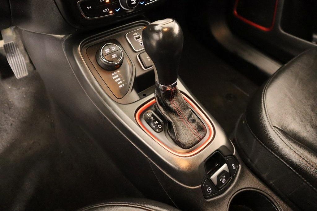 used 2020 Jeep Compass car, priced at $16,244