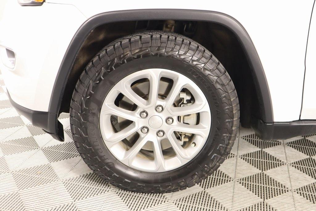 used 2021 Jeep Grand Cherokee car, priced at $21,481