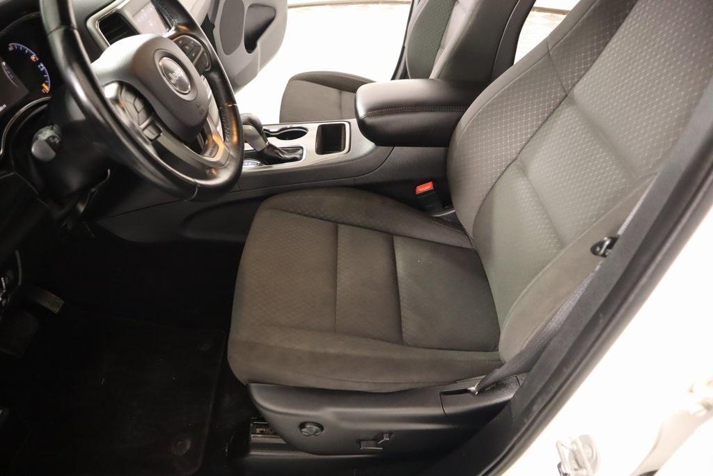used 2021 Jeep Grand Cherokee car, priced at $21,481