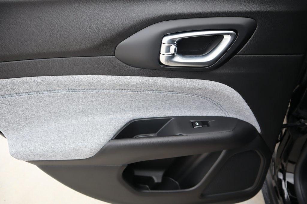 new 2025 Jeep Compass car, priced at $24,192