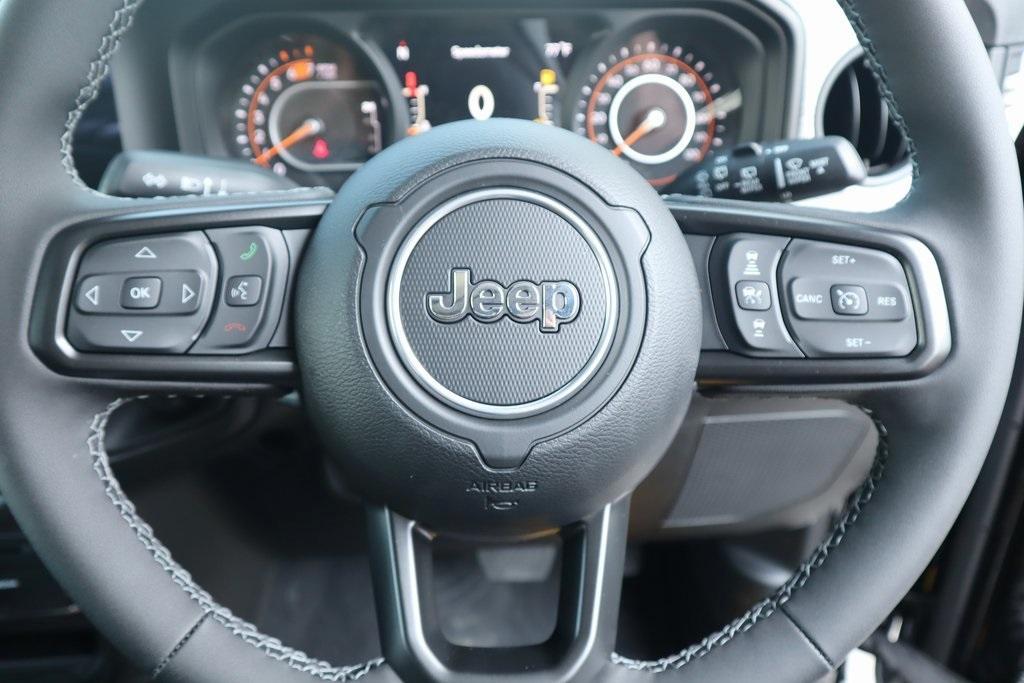 new 2025 Jeep Wrangler car, priced at $55,290