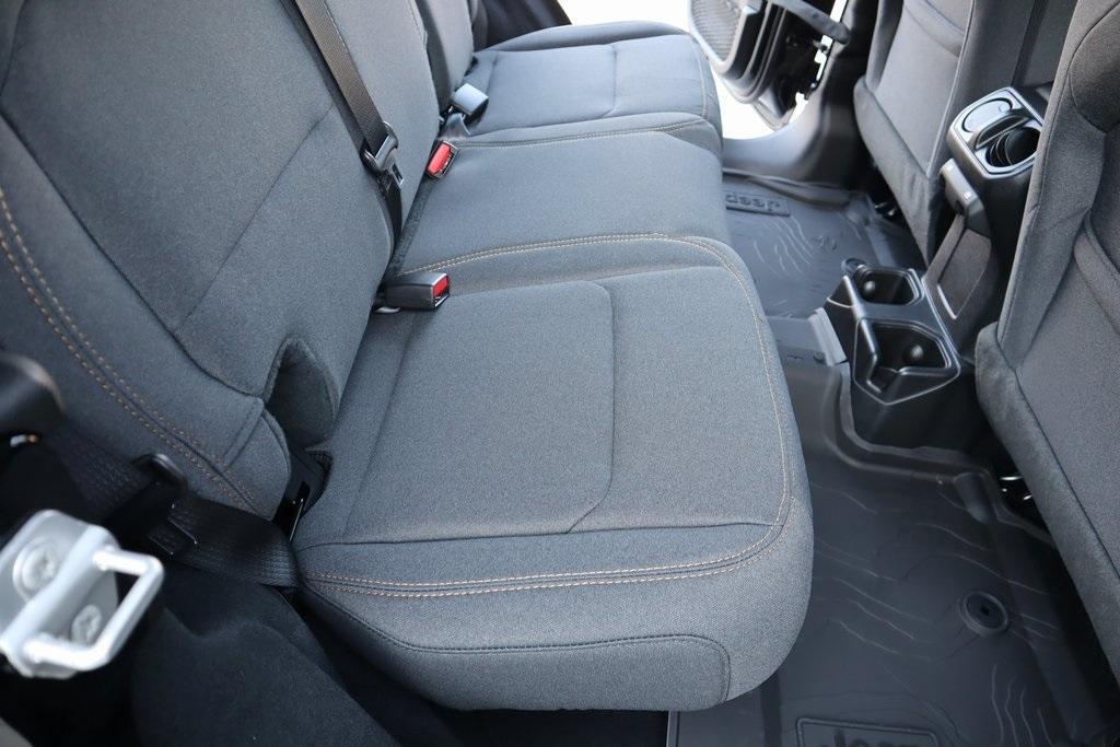 new 2025 Jeep Wrangler car, priced at $55,290