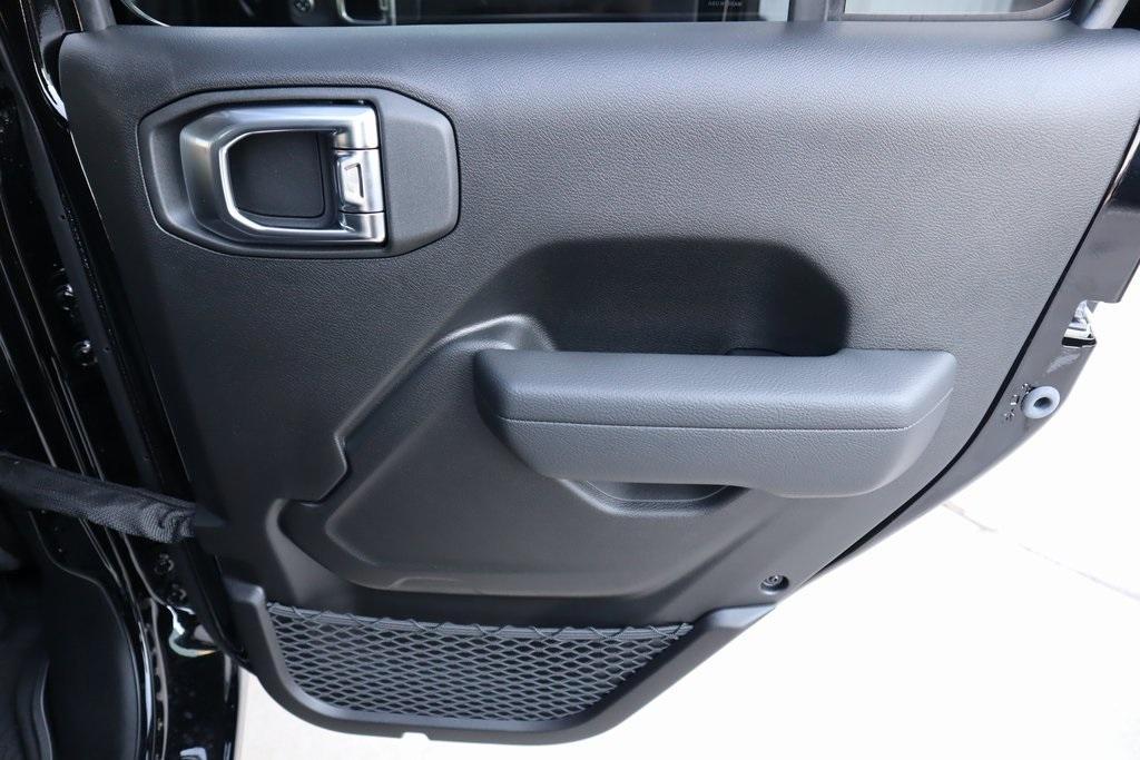 new 2025 Jeep Wrangler car, priced at $55,290