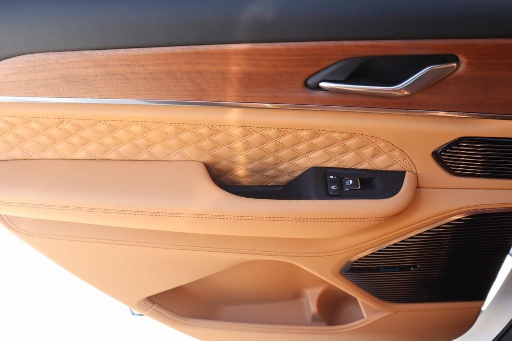 new 2025 Jeep Grand Cherokee L car, priced at $58,691