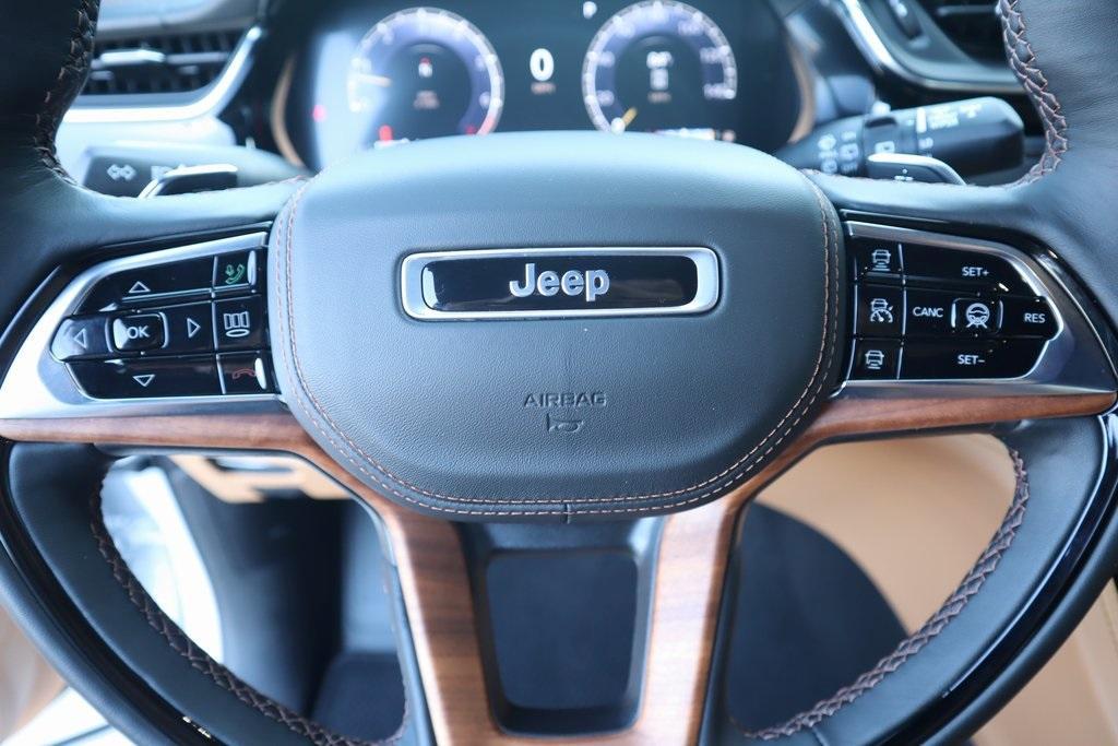 new 2025 Jeep Grand Cherokee L car, priced at $58,691