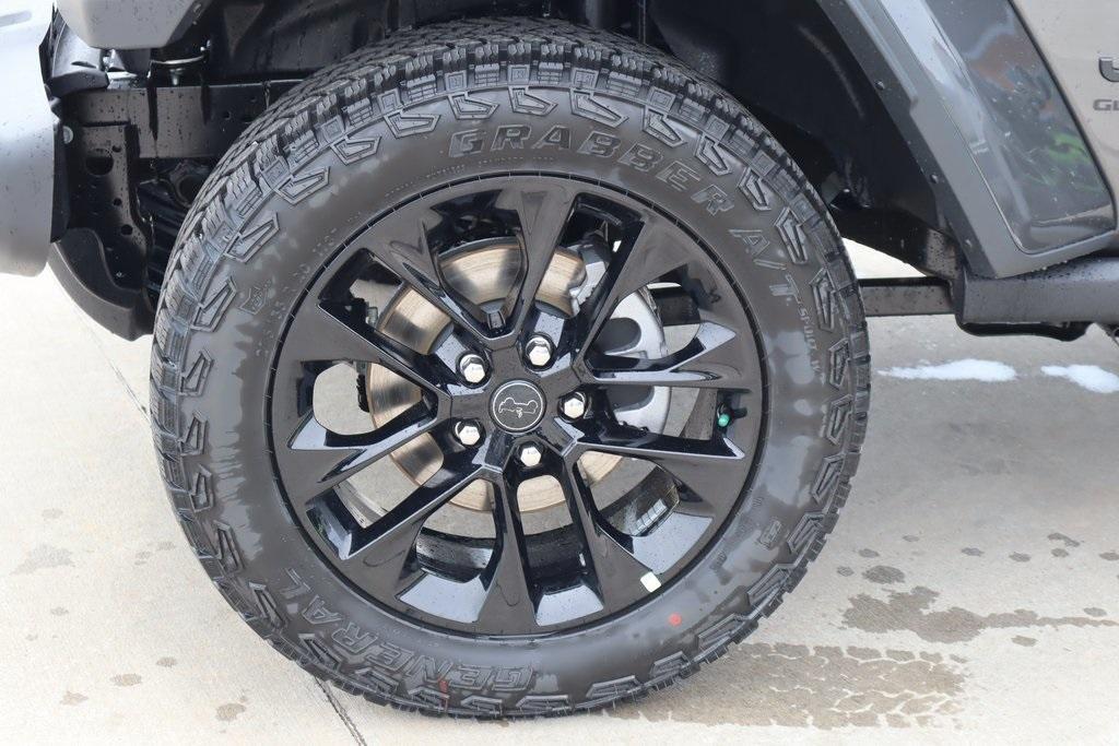 new 2025 Jeep Gladiator car, priced at $38,884