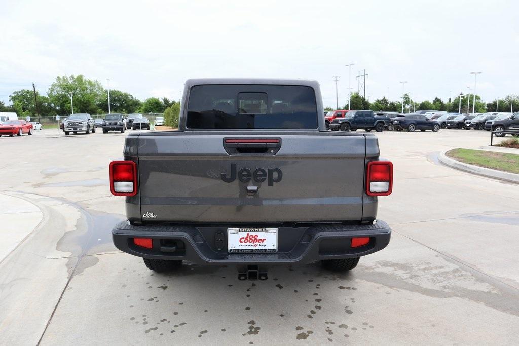 new 2025 Jeep Gladiator car, priced at $38,884