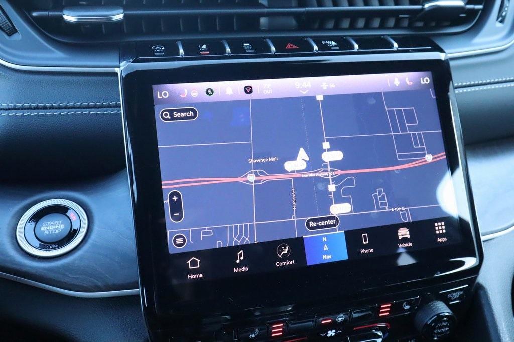 new 2025 Jeep Grand Cherokee car, priced at $40,970
