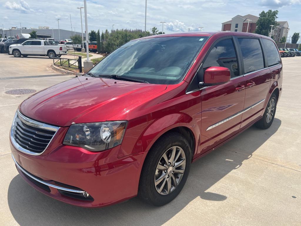 used 2016 Chrysler Town & Country car, priced at $8,308