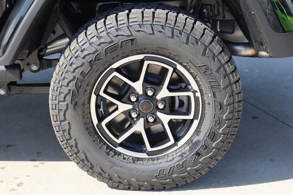 new 2025 Jeep Gladiator car, priced at $48,806