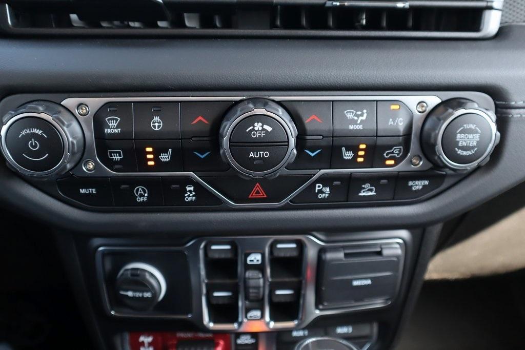 new 2025 Jeep Gladiator car, priced at $48,806