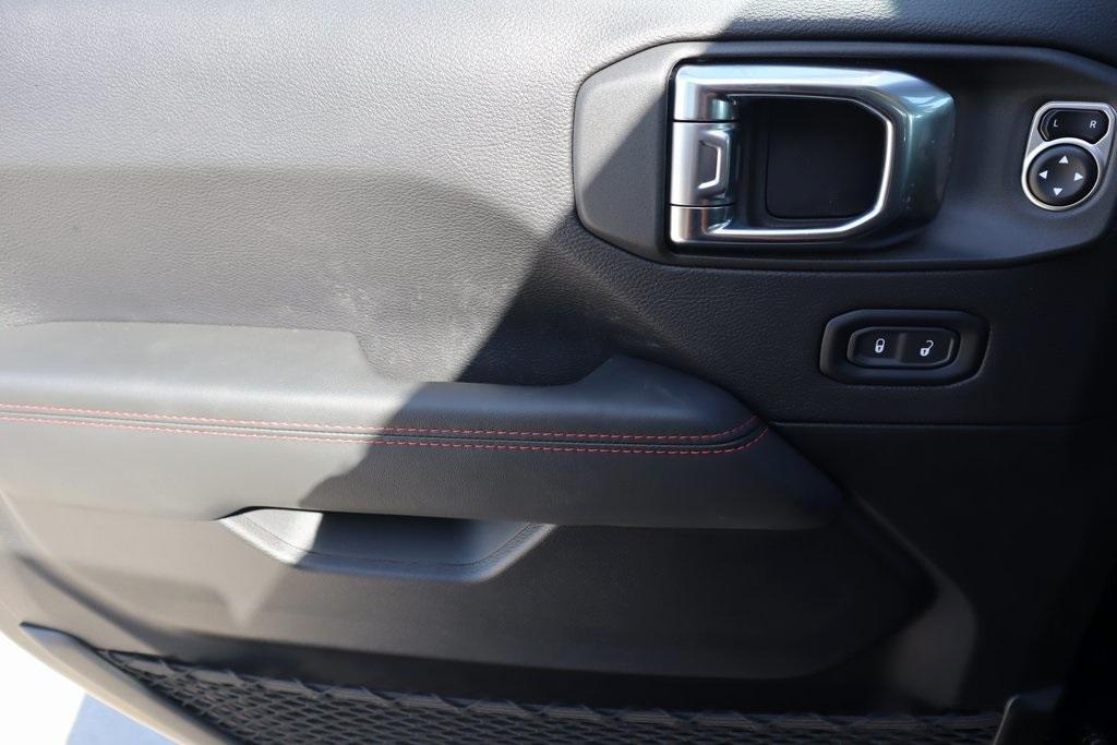 new 2025 Jeep Gladiator car, priced at $48,806